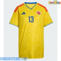 Camisa de time de futebol Colômbia Yerry Mina #13 Replicas 1º Equipamento Feminina Mundo 2026 Manga Curta